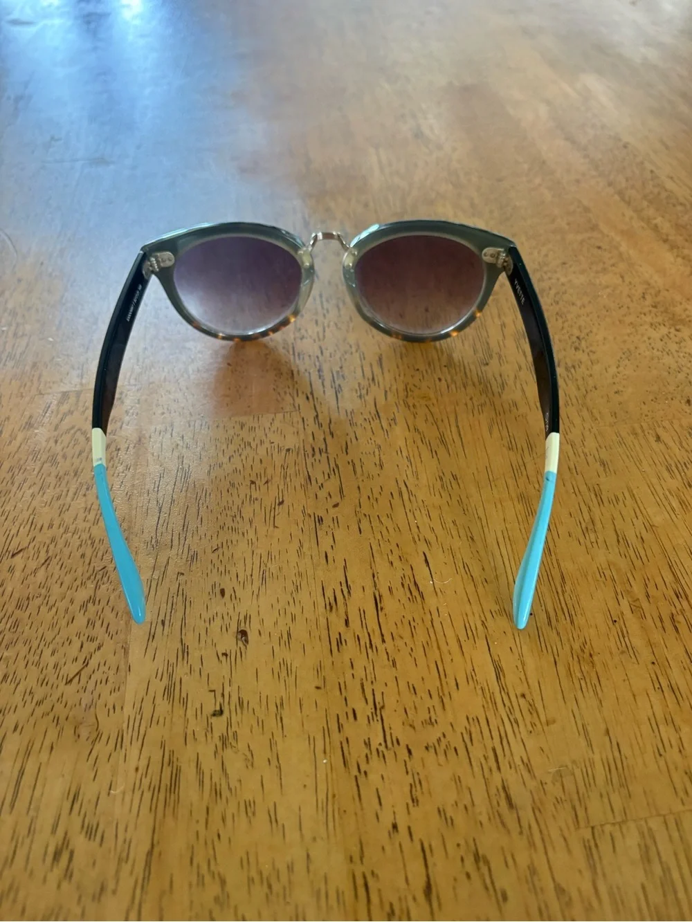 Tom’s sunglasses